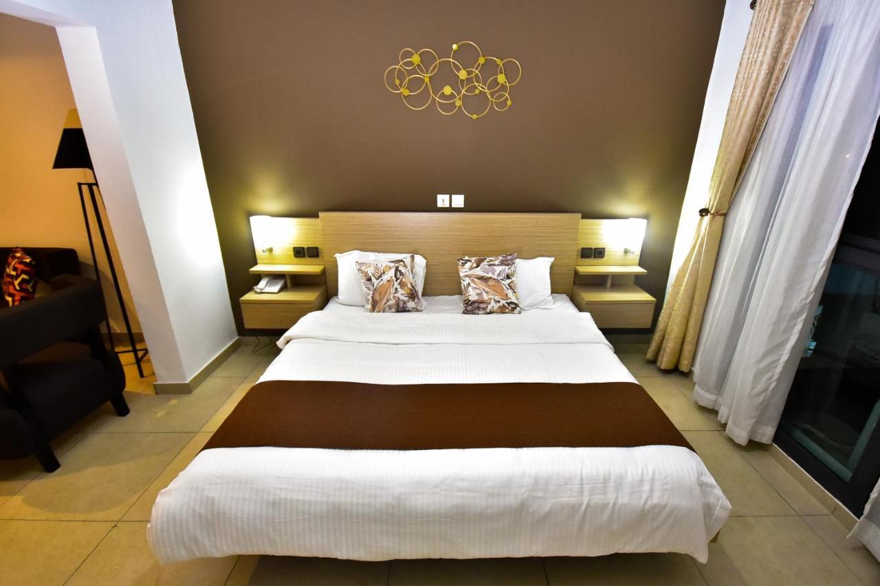 Robert'S Hotel Abidjan Esterno foto