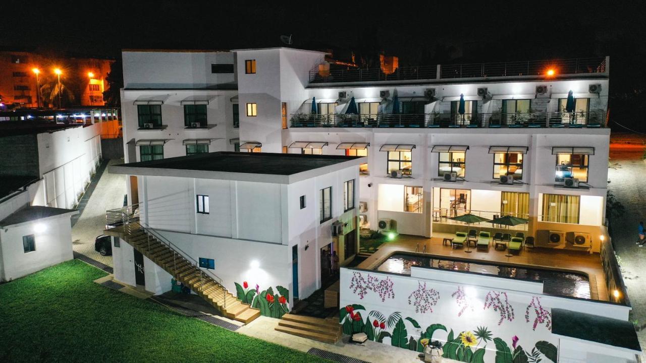 Robert'S Hotel Abidjan Esterno foto