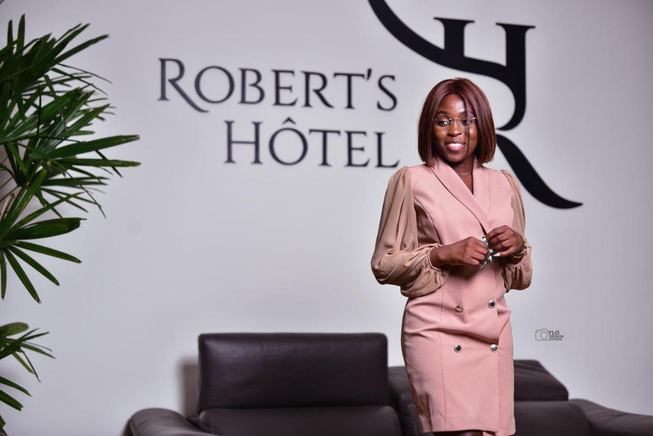 Robert'S Hotel Abidjan Esterno foto