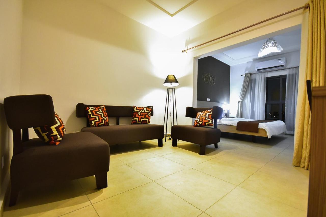 Robert'S Hotel Abidjan Esterno foto